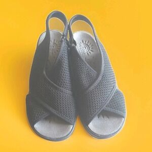 So Lite By Easy Street Jolly Cross Strap Wedge Slingback Black Sz 9 Sandals